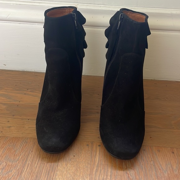 Chie Mihara Bkack Suede Bootie with Ruffle. 38 / 8 Like new! - Picture 3 of 8